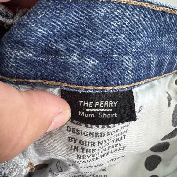 BLANKNYC Shorts Womens 26 Blue High Rise The Perry Mom Short Distressed Denim - Picture 6 of 9